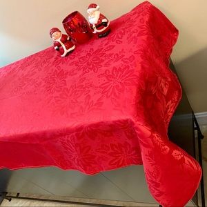 🎄Poinsettia Jacquard Christmas Table cloth 60x84